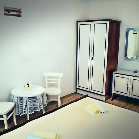 Apartmani Jadera Bol Exterior photo