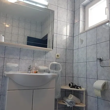 Apartmani Jadera Bol Exterior photo